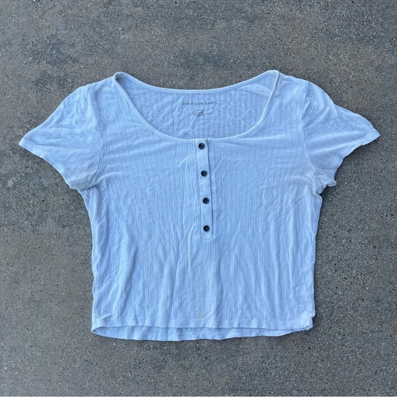 American Eagle Outfitters Tops - American Eagle Cropped Tee